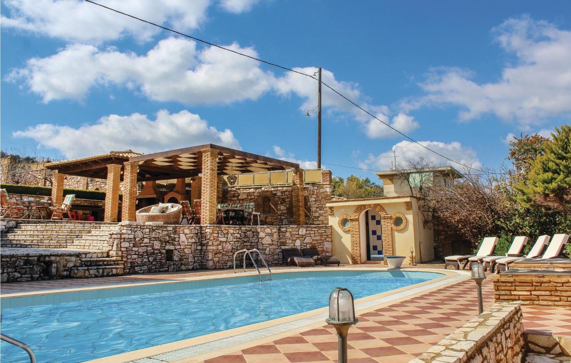 Amazing Home In Koroni With Wifi Koróni Exterior foto