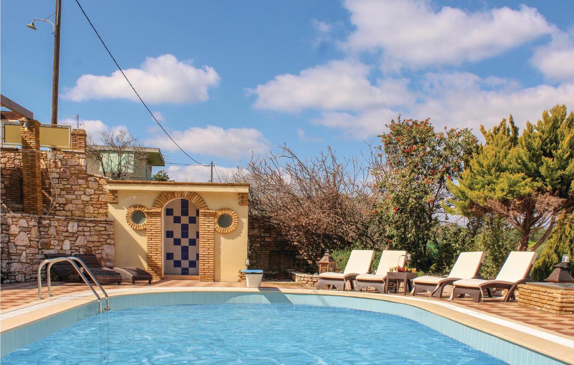Amazing Home In Koroni With Wifi Koróni Exterior foto
