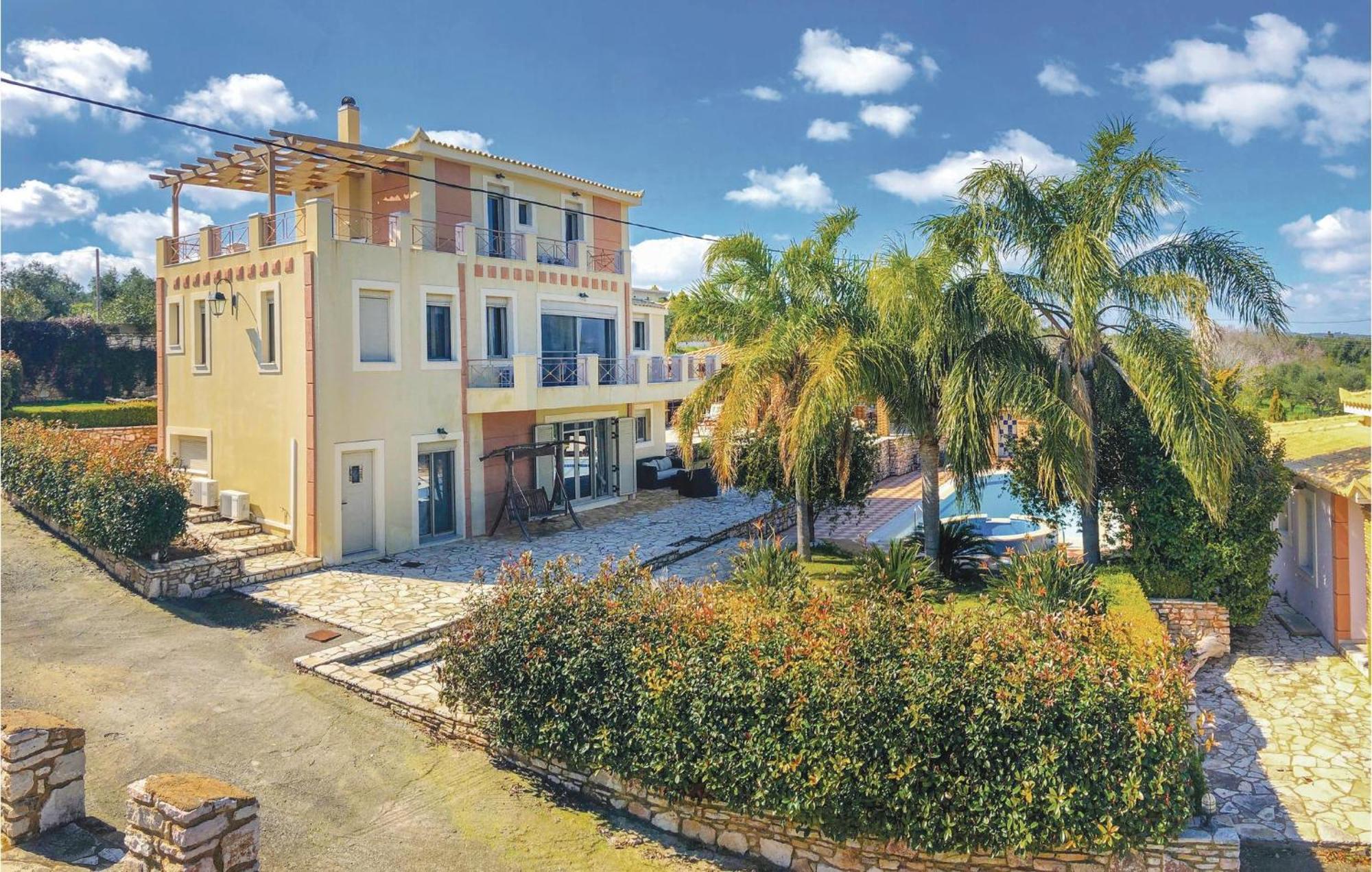 Amazing Home In Koroni With Wifi Koróni Exterior foto